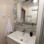 Apartamento Apartment Veli Dvor - Private House In Old Town Cres