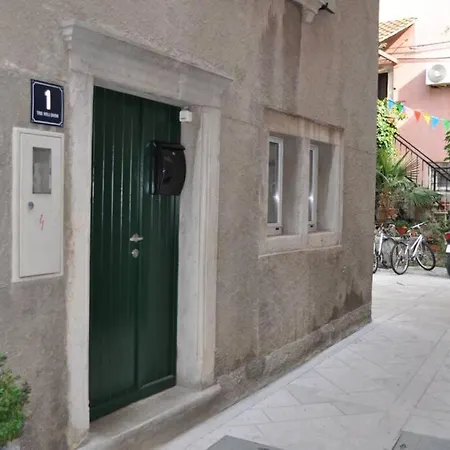 Veli Dvor Apartamento Cres