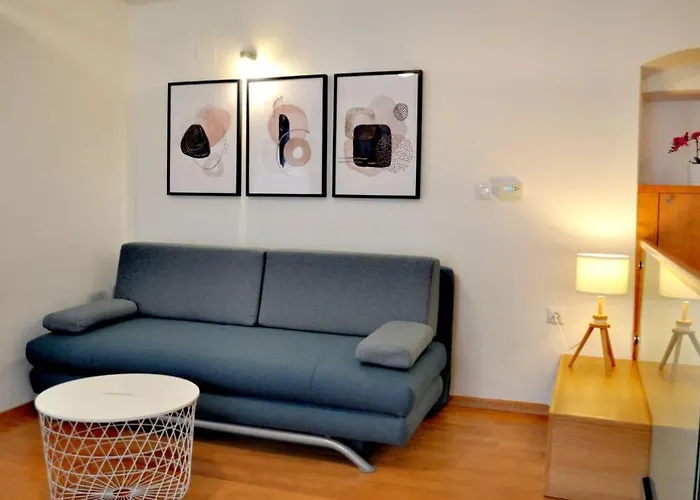 Veli Dvor Apartamento *