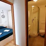 Apartment Veli Dvor - Private House In Old Town Cres Cres