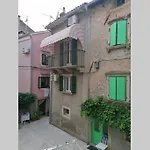 Apartment Veli Dvor - Private House In Old Town Cres Apartamento Cres
