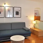 Apartment Veli Dvor - Private House In Old Town Cres