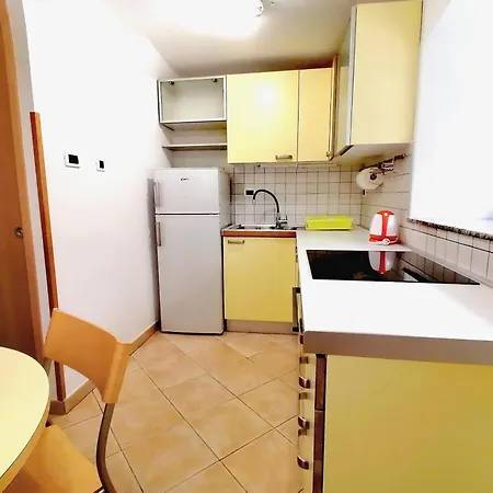 Veli Dvor - Private House In Old Town Apartment Cres