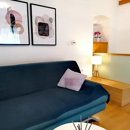 Apartment Veli Dvor - Private House In Old Town *
