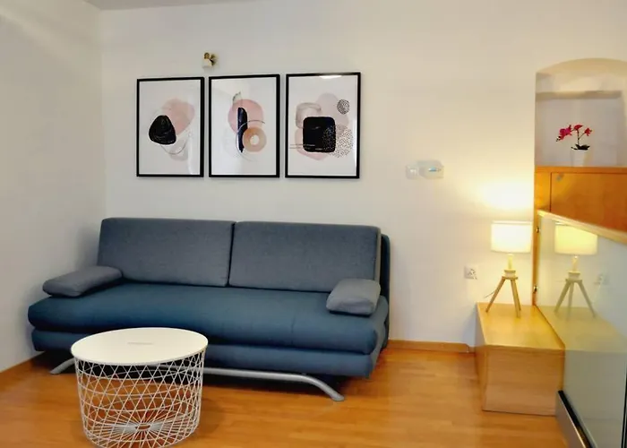 Veli Dvor Apartmán *