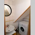 Veli Dvor Апартаменты Црес