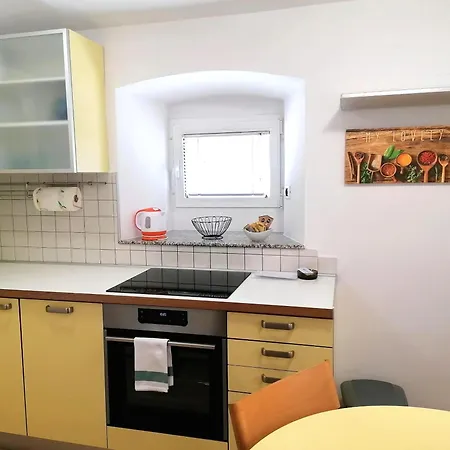 Veli Dvor - Private House In Old Town Apartman